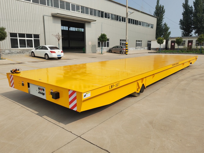 載重30噸無軌電動(dòng)平車（臺(tái)面長12米、寬3米）